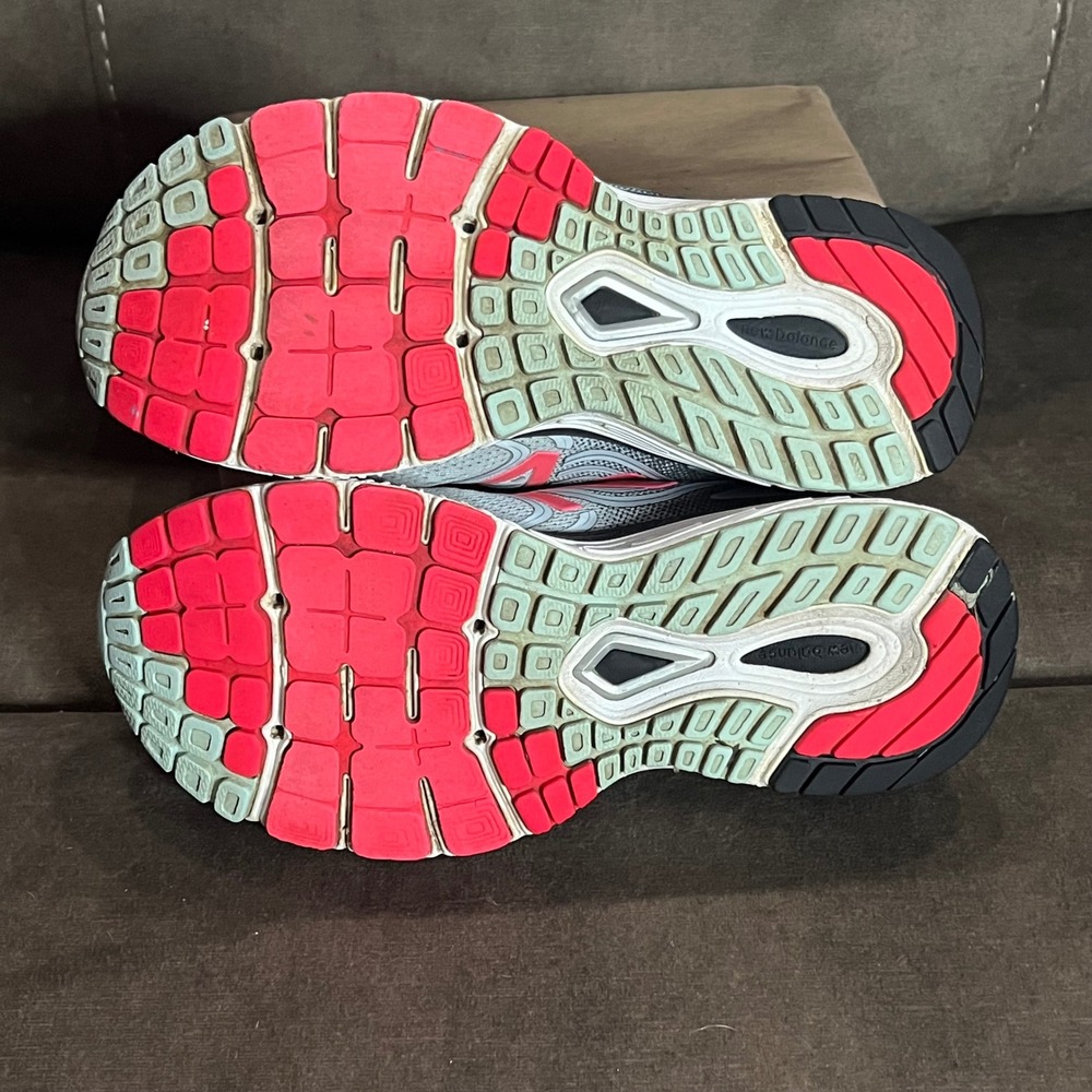 New Balance Women's Running Shoes 880v7 Cushioning Lace Up Size 7 Gray Pink Teal - Picture 5 of 6